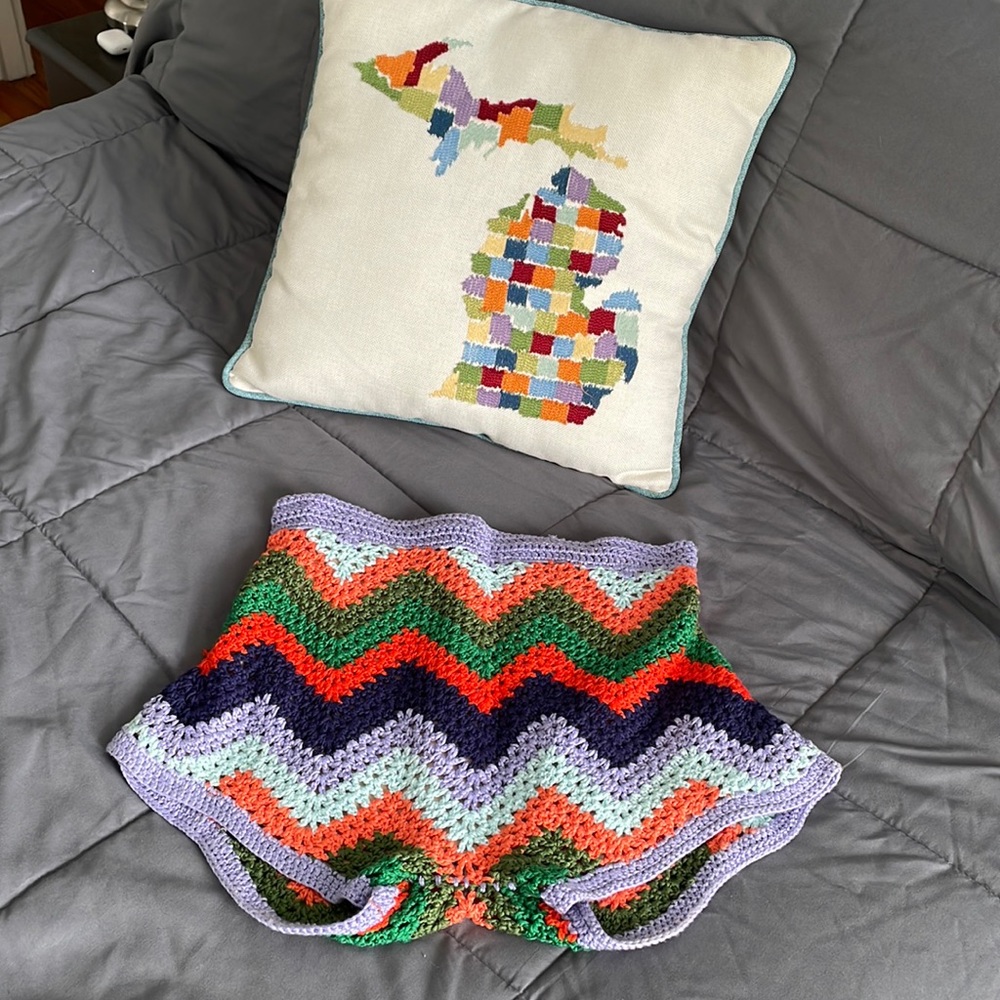 Free People Chevron Granny Square Crochet Festival Shorts Woodstock 70’s S New